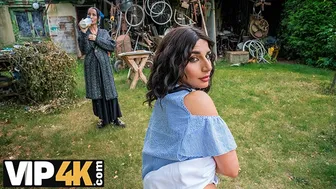 Hunter enjoys wild outdoor sex with a hot Czech brunette