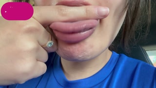 AWESOME SPITTING MOUTH LATINA
