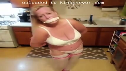 Cute Milf Stands And Struggles  Kinky4Ever