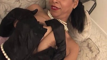 Big Tit Black MiLF Semmie DeSuora has Fun With Hung White Neighbor Eric