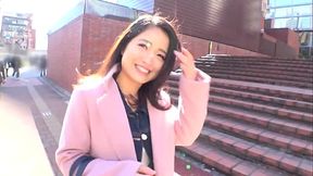 【SSS級美女】20歳【性格良すぎ】映画館の受付あずさちゃん参上！可愛い過ぎる彼女の応募理由は『私のエッチ見て興奮してくれると嬉しいかなって&hellip_』人に感動を与える映画が好きで、自分も人に感動を与えたくなった！？でAV出演！【着痩せ隠れ巨乳】Eカップ！【乳首コリコリ】大好き！【清純美女】なのにチ○ポ好きで【バキュームフェラ】デカチン挿入されて感じまくるが相手を気遣い『私のマ○コ気持ちイイですか&hellip_？』そんな顔してそんなこと言う！？全てが奇跡的な【圧倒的超絶美女】感動のラストは見逃すな