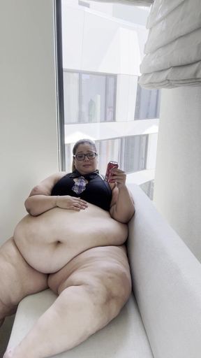 Plump Paradise: Burp and Chat