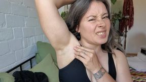 stinky summer armpits after walking aV