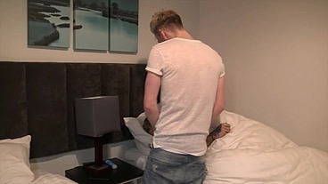 2798 the pornstar Mickey TAYLOR used raw by JAMIE YOUNG