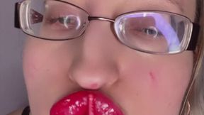 Edge for my big lips!