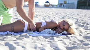 Petite blonde hooks up with stranger for missionary fuck