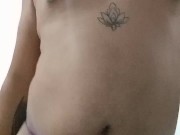 Gordo bello baila en tanga y después se da placer