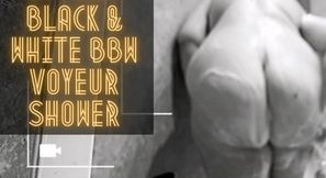 Black & White BBW Voyeur Shower 720p