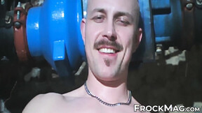 Handsome Sir Leo Rush wanks & strokes his throbbing dick in his solo session