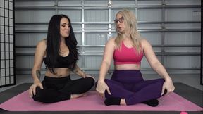 SYDNEY'S ARMPIT TICKLE WORKOUT (4K)