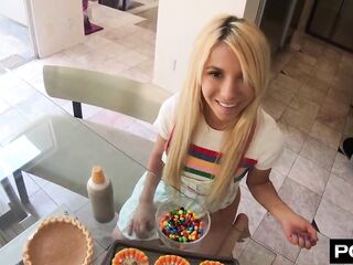 Kenzie Reeves Gets Stuffed With Cum On Thanksgiving