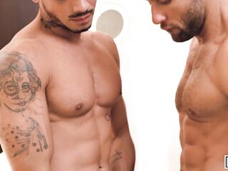 MALES - A Secret Affair Between Married Dude Taskmaster King And His Boyfriend Ashton Summers