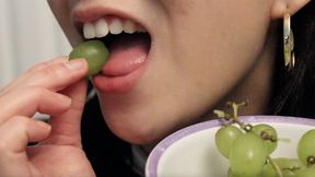 Aurora Borealis Eats Green Grapes