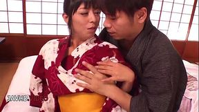 Asian Japanese COUGAR Ryoko Murakami gives a deepthroat sucking