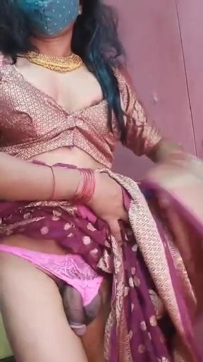 Wear saree