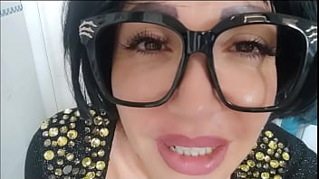 come closer my dear, stepmother teaches you how to please yourself