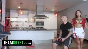 Slutty girlfriend wednesday Nyte Entertains gamer boy with her tattooed bubble butt