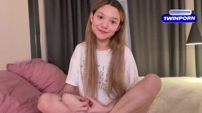 Blonde Beauty’s Secret Fantasies About Daddy’s Friend