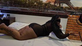 essa rabuda gostosa ama mamar meu cacete