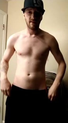 Nude redneck likes to show off