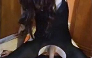 Deibly no hands masturbating