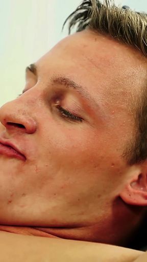 Carla Cox Takes It From Behind so He Can Cum on Her Ass