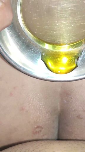 desi bhabhi ki chut me tail lagar kar mari xxx   Clip 2