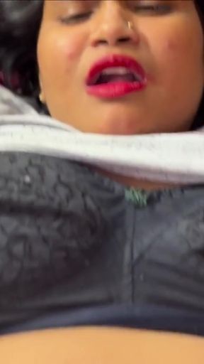 Desi Step Papa Ne Apni Hot Stepdaughter Ko Puri Raat Choda Hardcore Indian Se   Clip 1