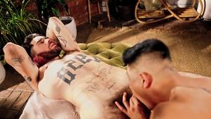 Rodsroom: Hairy & athletic Chris Damned cock sucking outdoors
