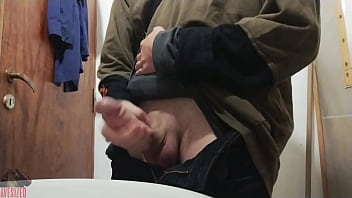 Just another Friday jerkin off at work