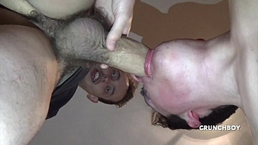 j'ai 22 ans et j'aodre sucer les grosses bites