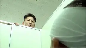 Hitomi Tanaka Gets Anal Fucked Publicly by Dirty Old Man