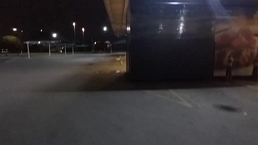 Faxineiro do banheiro do Supermercado me fudeu gostoso