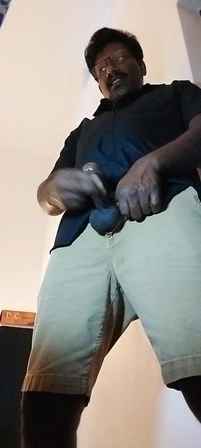 show's on cam
