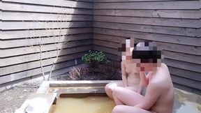PokoPooh &#x6E29;&#x6CC9;&#x3067;&#x30AF;&#x30F3;&#x30CB;&#x3068;&#x624B;&#x30DE;&#x30F3;&#x3067;&#x4E73;&#x9996;&#x3092;&#x8CAC;&#x3081;&#x3066;&#x30AA;&#x30EB;&#x30AC;&#x30BA;&#x30E0; ????