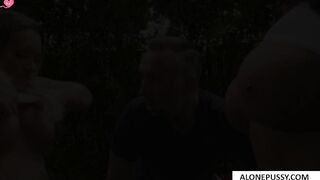August Taylor & Cali Carter's Big Game - Coach Keiron Lee Gets A Double Dose Of Pussy