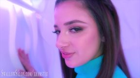 Vanessa Marie Drops By the Swallow Salon