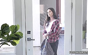 Sheena shows her foster parents her best in fucking