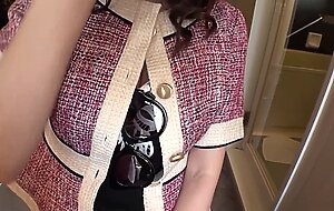 200gana-2077 seriously flexible, first shot. 1333 get a busty celebrity wife who has too much free