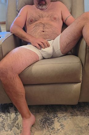 Beary caught with his VR on the recliner