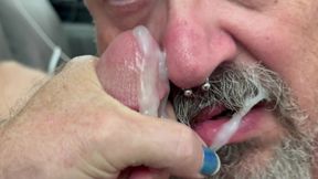 DaddyBearAZ getting his dick sucked