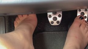 Sunday drive with my bare feet