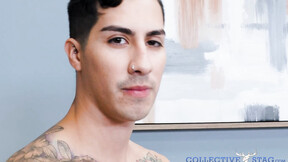 inked dude Kian Kane plays with his ass hole while jerking off