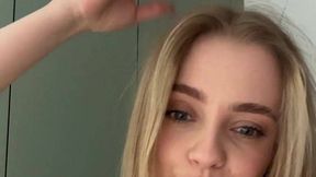 Model video sent by @KittiSu1 @Showing Boobs and #Blonde #Small Tits #Sexy #Naked xxx movie gratis | Tik.Porn