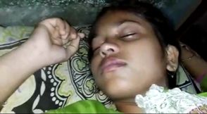 Bangladeshi bou jamai ke khushi korte taar bondhu ke chodlo