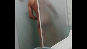 C&acirc_mera escondida no banho