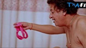 Suhana Khan shows off her breasts in a steamy scene from Love Guru