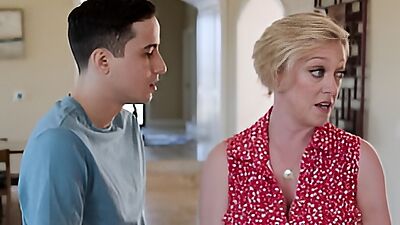MOMMY'S BOY - Pervert Busty MILF Dee Williams Lets Her Stepson Hard Fuck Her To Boost His Confidence
