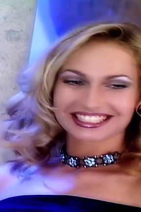 Swinger couples enjoy anal sex