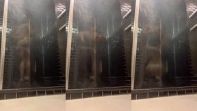 toi aussi tu aimes les pipes sous la douche ?